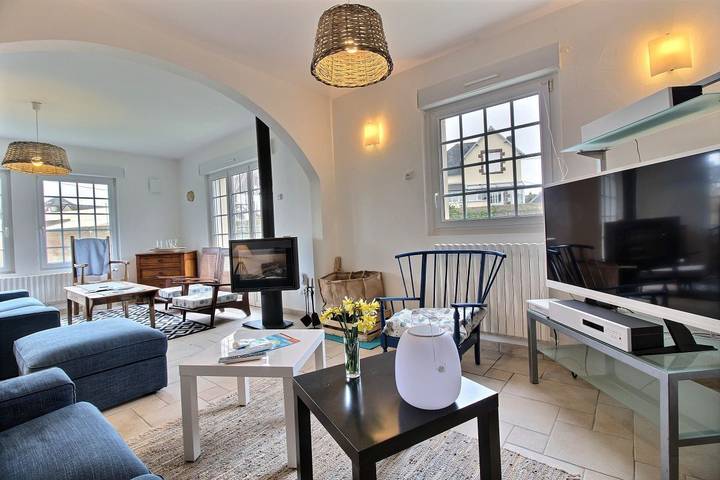 Gîte pour 4 personnes, avec Terrasse et Jardin dans Plage Pors Termen Trebeurden - 2