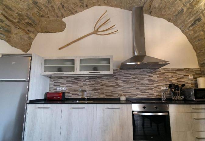 Four-Bedroom House in Graus, Pirineo Aragonés