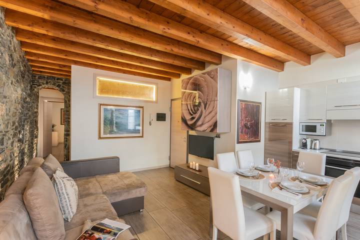 Ferienwohnung für 4 Personen, mit Balkon und Ausblick in Como - 2