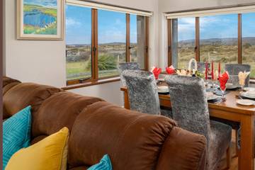 Cottage for 9 People in Connemara, Connacht, Photo 3