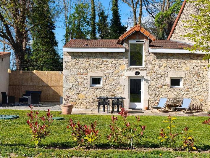 Maison de vacances pour 4 personnes, avec Terrasse et Jardin ainsi que Piscine et Vue