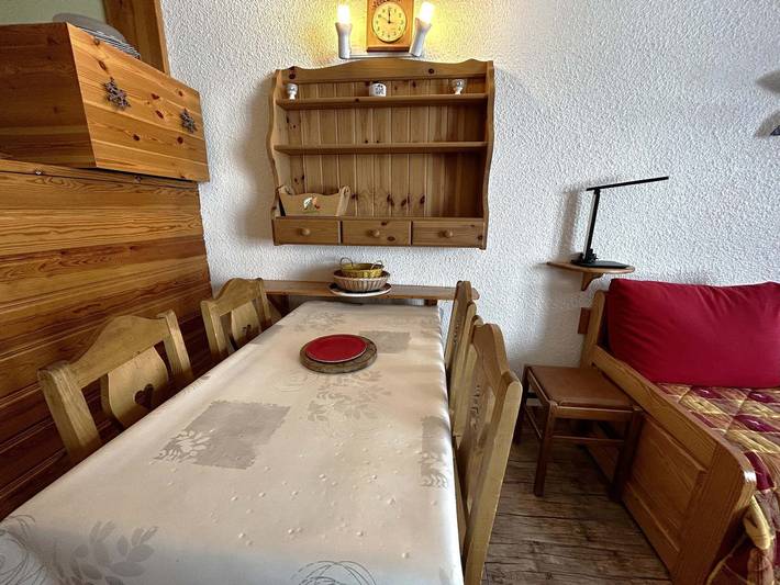 Gîte pour 4 personnes, avec balcon dans Office De Tourisme Les Menuires - 4