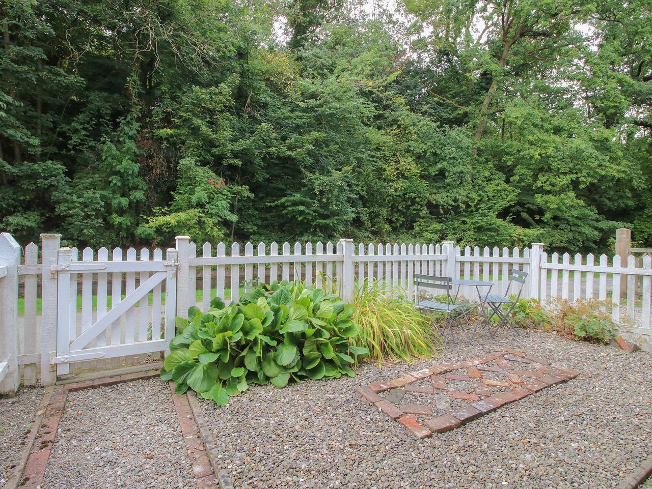2 Aqueduct Cottages in Shropshire