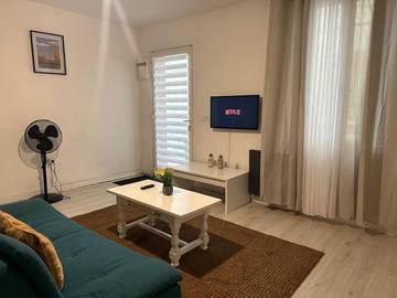 Gîte pour 4 personnes, avec terrasse à Marmande