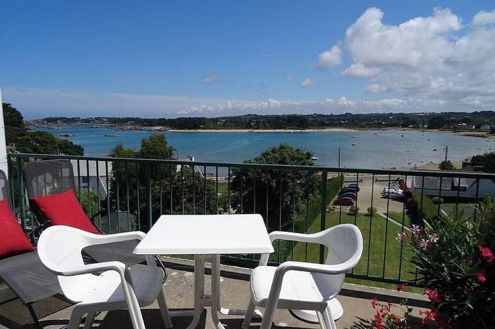 Location de vacances pour 2 personnes, avec balcon à Trégastel