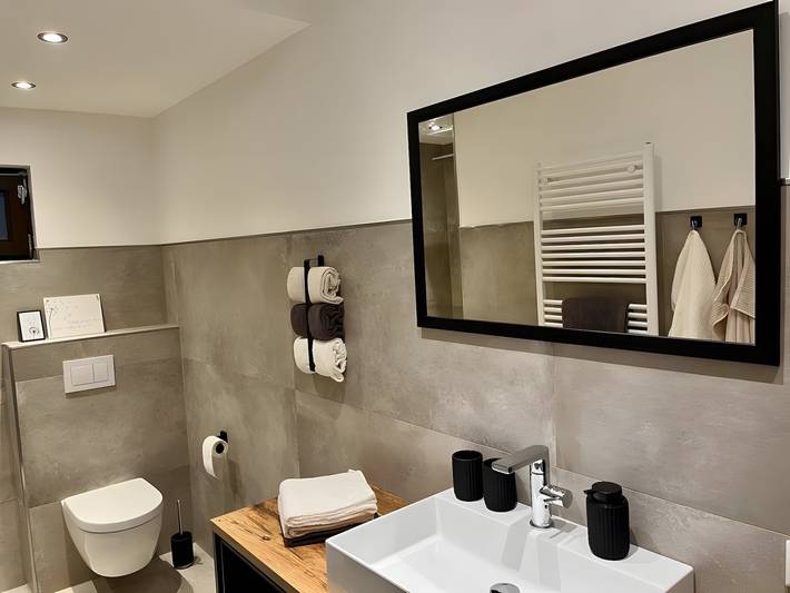 Entire apartment, Haus Blumenglück "Lavender and Dandelion" – Two Apartments for up to 11 Guests in Herscheid, Märkischer Kreis
