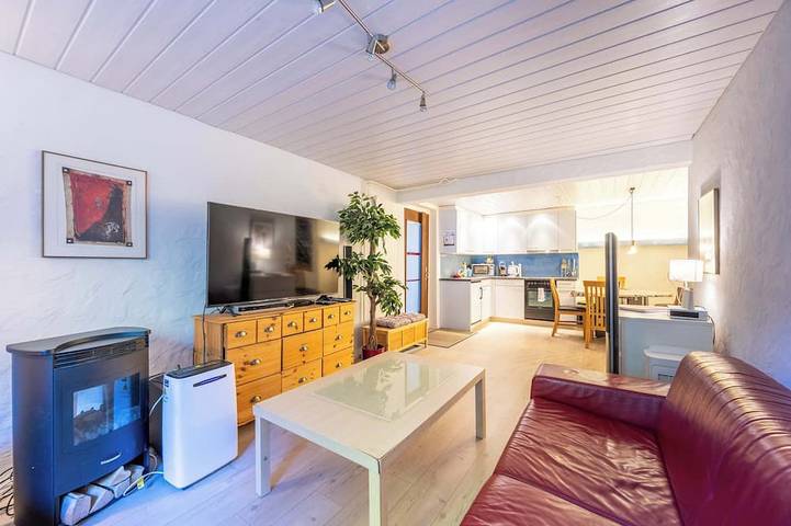 Vacation rental for 6 people, with Hot tub and Yard in Bernese Oberland