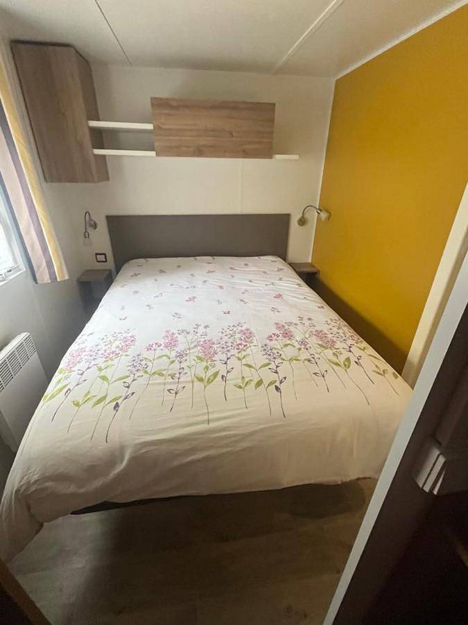 Camping pour 8 personnes, avec jacuzzi ainsi que jardin et piscine, animaux acceptés à Parentis-en-Born - 4