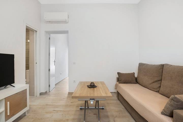 Entire apartment, Apartment 'Apartamento Guzmán A' with Private Terrace, Wi-Fi and Air Conditioning in Barbate, Costa de la Luz