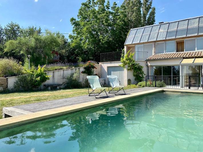 Casa de vacaciones para 7 personas, con vistas además de jardín y piscina - 1