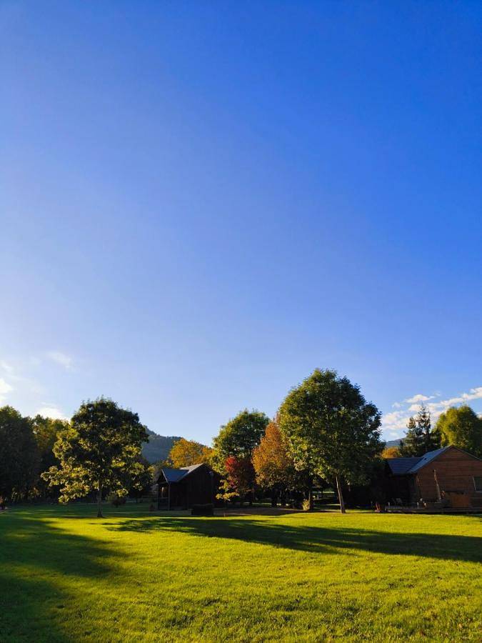 Station pour 4 personnes, avec piscine ainsi que vue et jardin à Chirac - 3