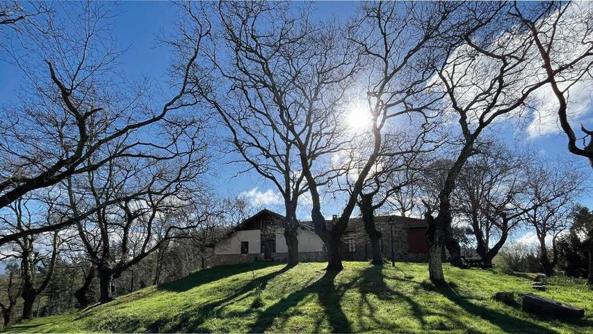 Casa rural para 14 personas, con jardín y vistas, Se admiten mascotas en Reserva de la Biosfera de Urdaibai - 2