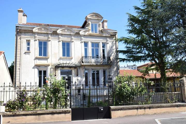 Maison d’hôte pour 2 personnes, avec vue ainsi que jardin et piscine dans la Loire - 2