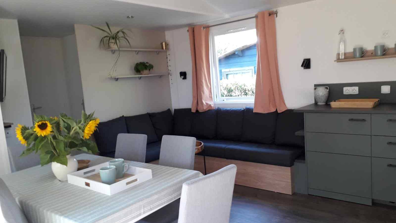 Gemütliches 5-6 Personen Chalet mit grossem Garten in Vrouwenpolder in Nähe vom Strand. in Vrouwenpolder, Walcheren