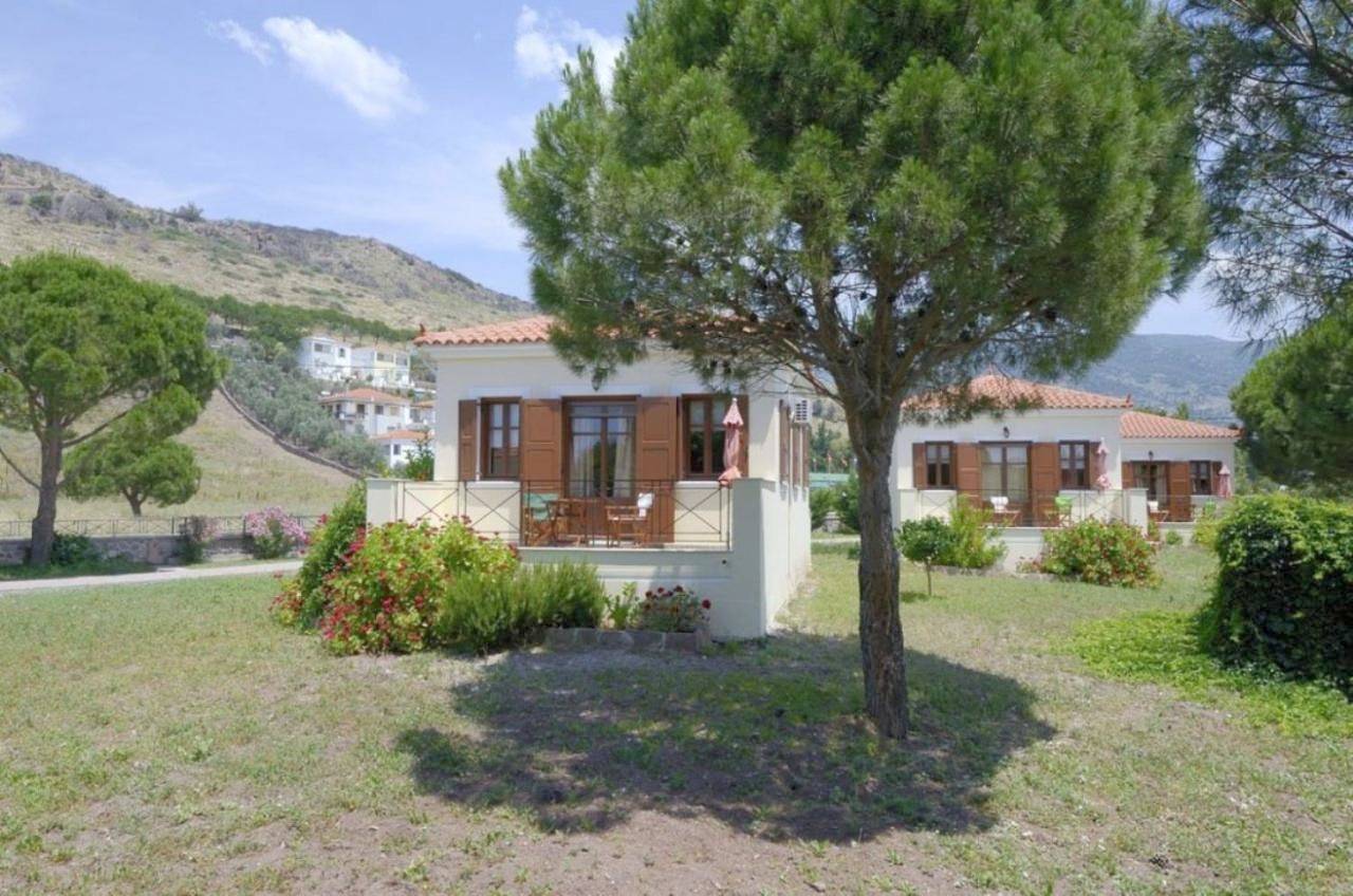 Apartamento entero, Gaea Gardens Studios in Petra (desambiguación), North Aegean Islands