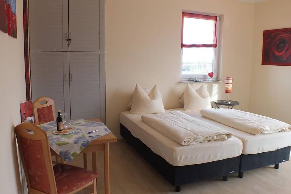 Double room, shower, Wc, 1 bedroom - Wine and guest house Matt-Schwaab in Kirrweiler, Südliche Weinstraße