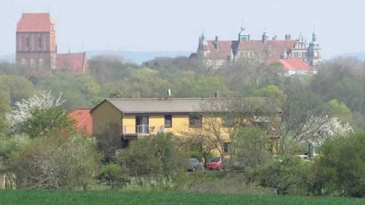 Ganze Ferienwohnung, Ferienwohnung für 2 Personen (40 m²) in Güstrow in Güstrow, Mecklenburgische Seenplatte