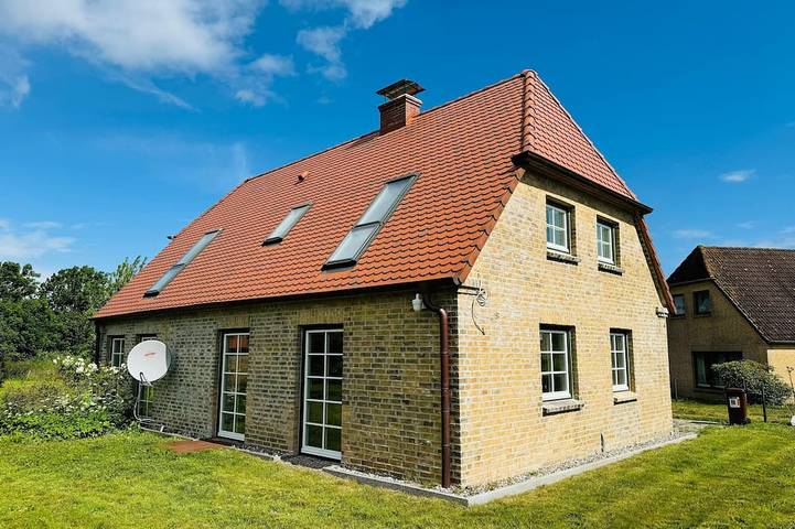 Ferienhaus für 5 Personen, mit Terrasse und Garten - 1