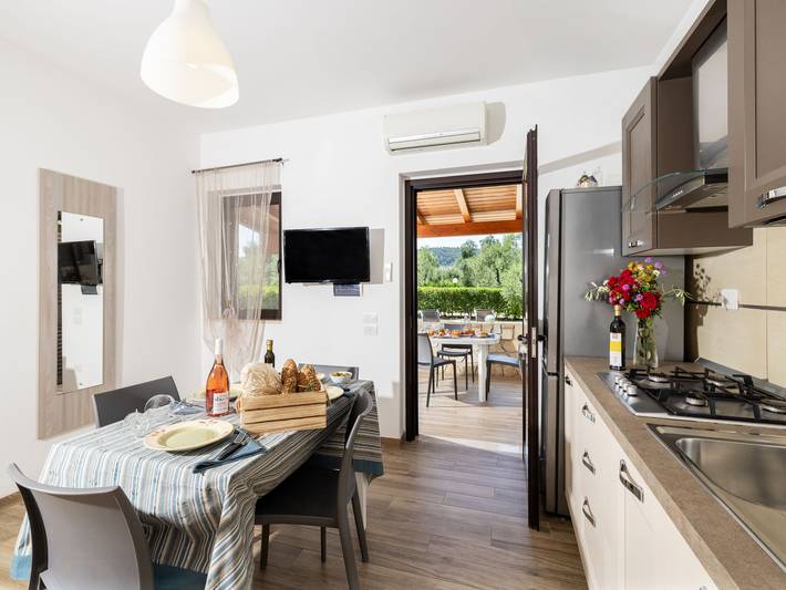 Gîte pour 3 personnes, avec jardin et piscine, adapté aux familles à Vieste - 4