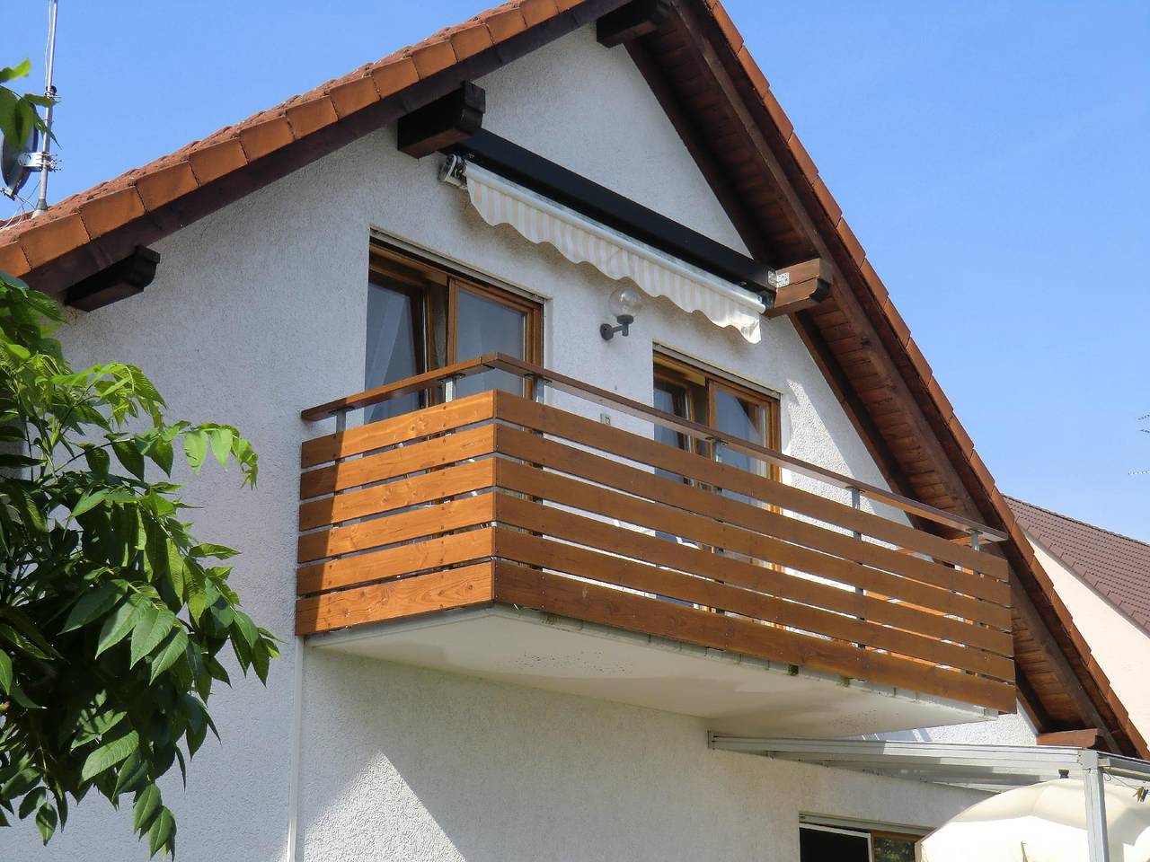 Apartamento vacacional entero, Holiday Apartment in Maintal-Hochstadt with Private Parking in Hochstadt, Maintal