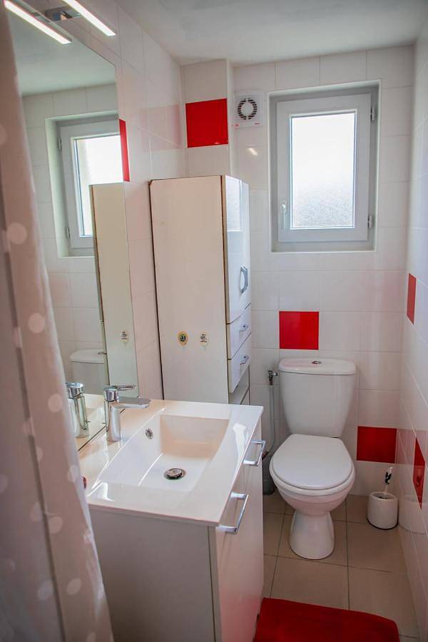 Location de vacances pour 4 personnes, avec jardin, animaux acceptés à Decize - 3