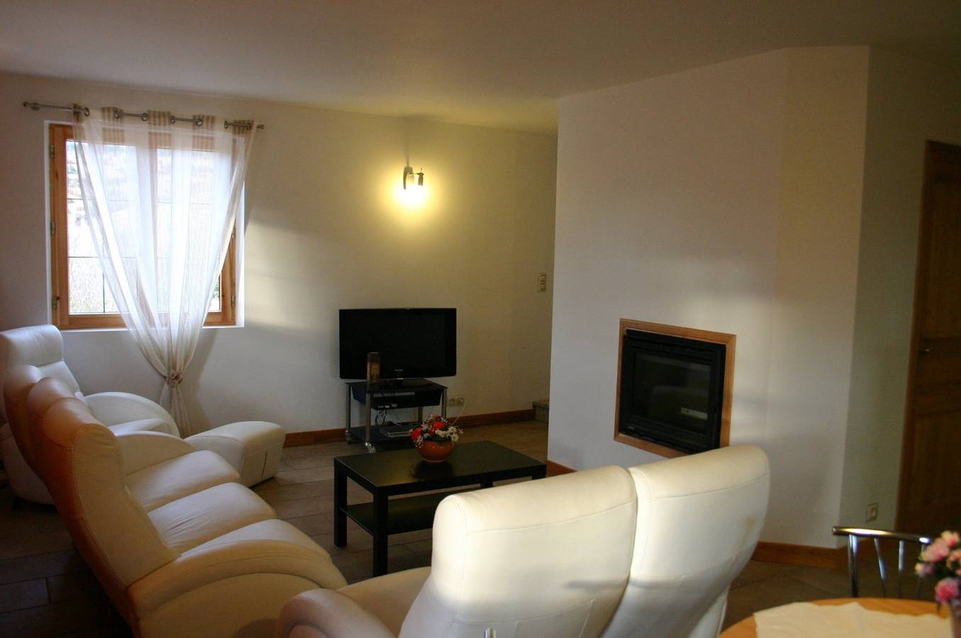 Ferienhaus 'Le Genévrier' mit privater Terrasse und eigenem Garten in La Malène, Cevennen