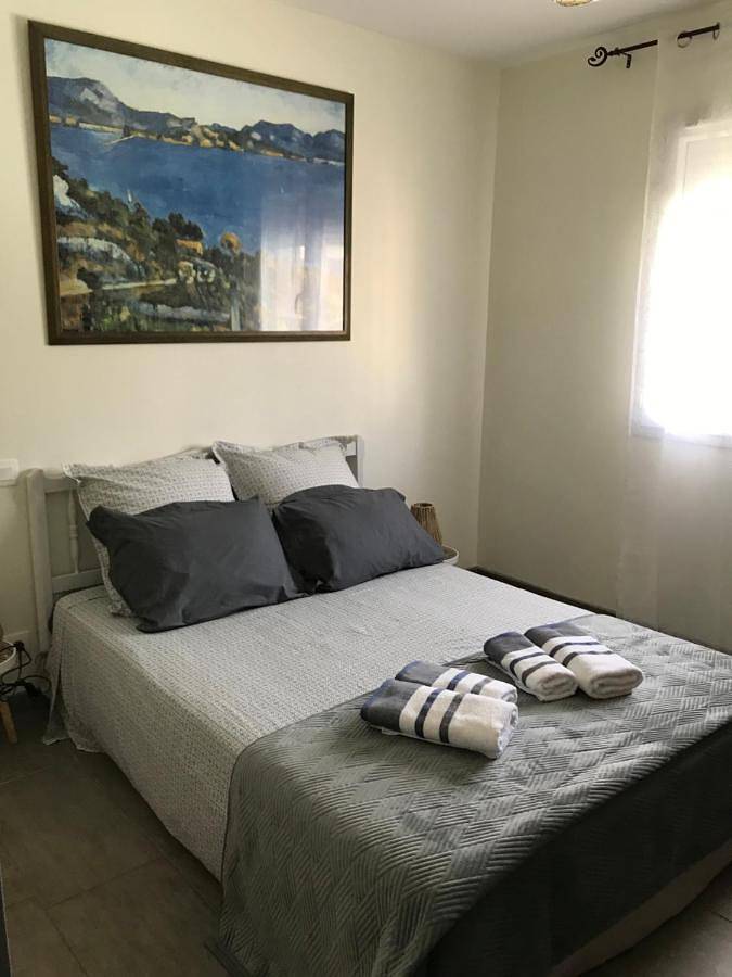 Location de vacances pour 2 personnes, avec vue ainsi que jardin et piscine à Palaja - 4