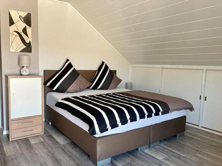 Ferienwohnung für 5 Personen, mit Balkon und Terrasse sowie Ausblick in Lieser - 2