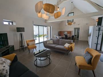 Gîte pour 10 Personnes dans Huisseau-sur-Mauves, Région d'Orléans, Photo 2