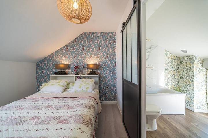 Gîte pour 3 personnes, avec terrasse et vue, animaux acceptés à Sainte-Sévère-sur-Indre - 2