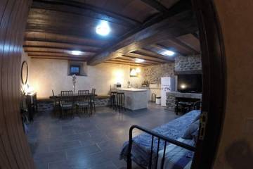 Gîte pour 4 personnes, animaux acceptés à UR