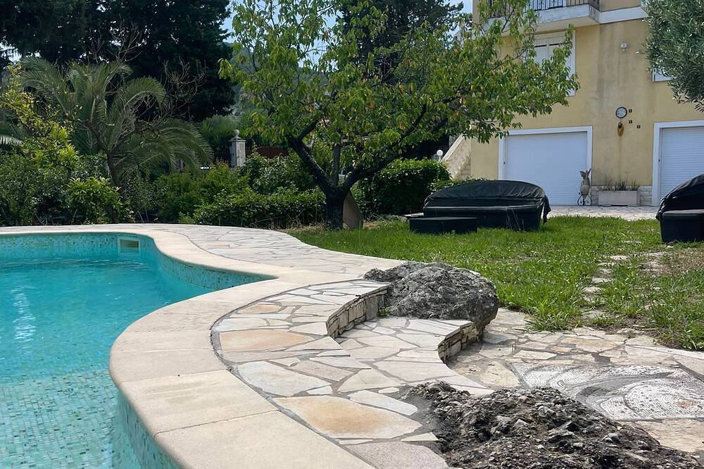 Havre de paix. 2 Private Appartment de 70m2 +pool + pool House garden + barbecue in Vallauris, Mittelmeerküste (Frankreich)
