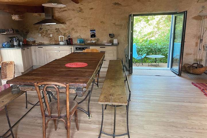 Location de vacances pour 8 personnes, animaux acceptés à Tournissan