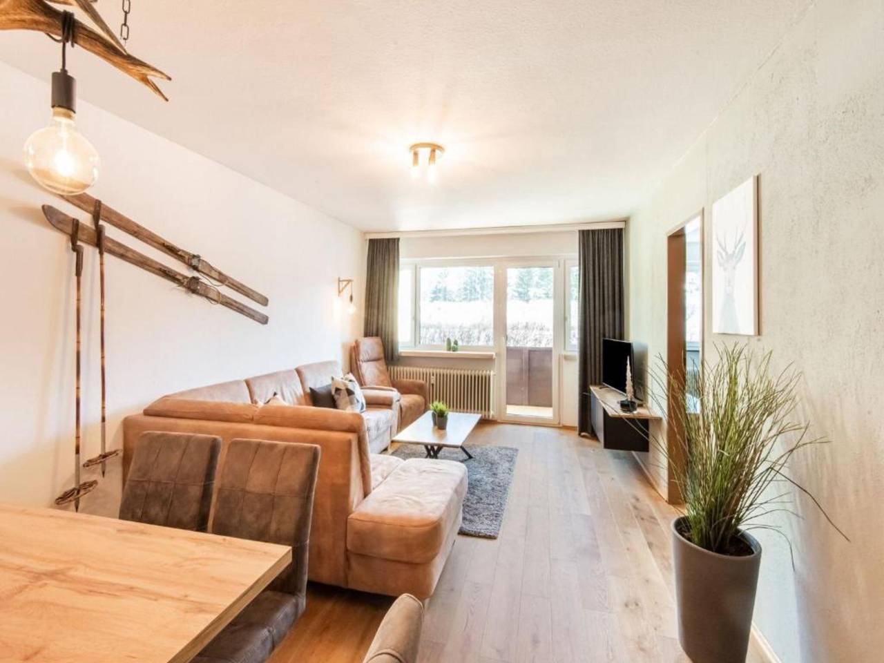 Ganze Wohnung, Schönes großes Apartment nahe Top-Skigebiete in Zell am See, Pinzgau