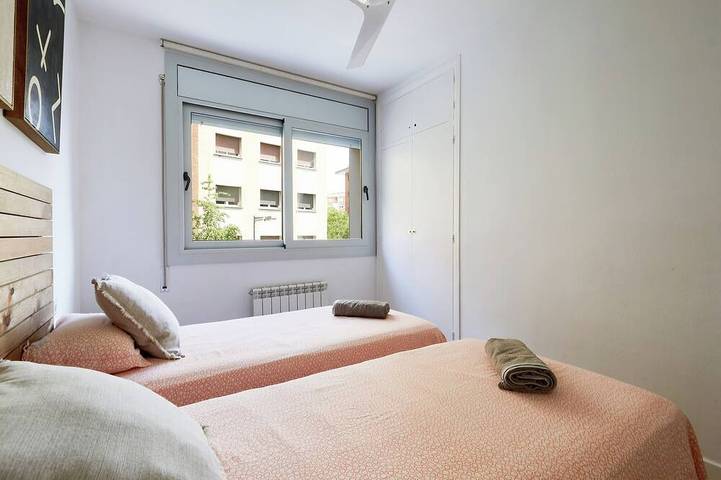 Ferienhaus für 8 Personen, mit Balkon in Barcelona - 4