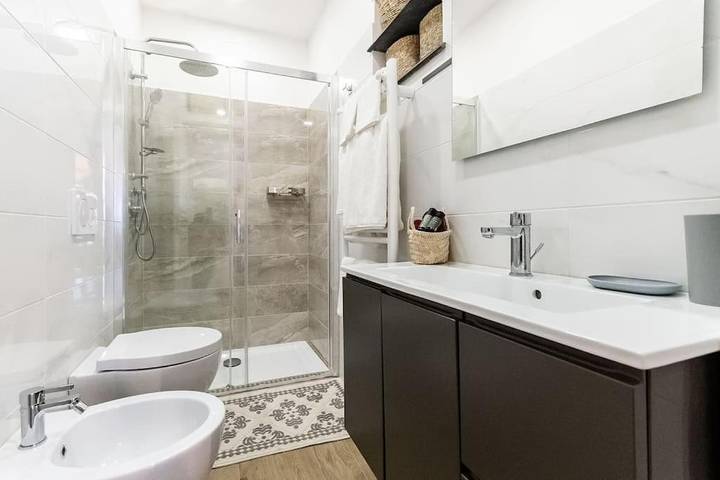 Ferienwohnung für 4 Personen, mit Garten und Terrasse sowie Ausblick, mit Haustier in Portofino - 2