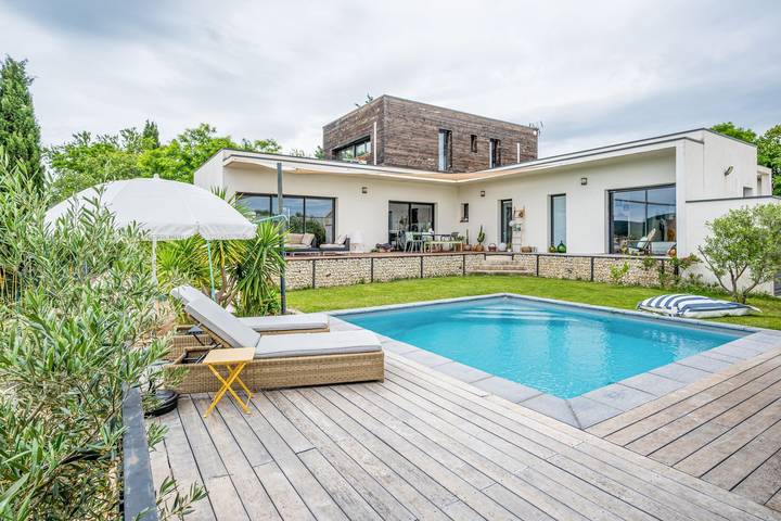 Villa pour 6 personnes, avec Jardin et Piscine
