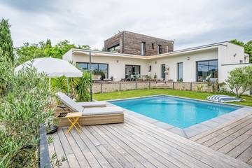 Cottage pour 6 personnes, avec jardin et terrasse à Clarensac