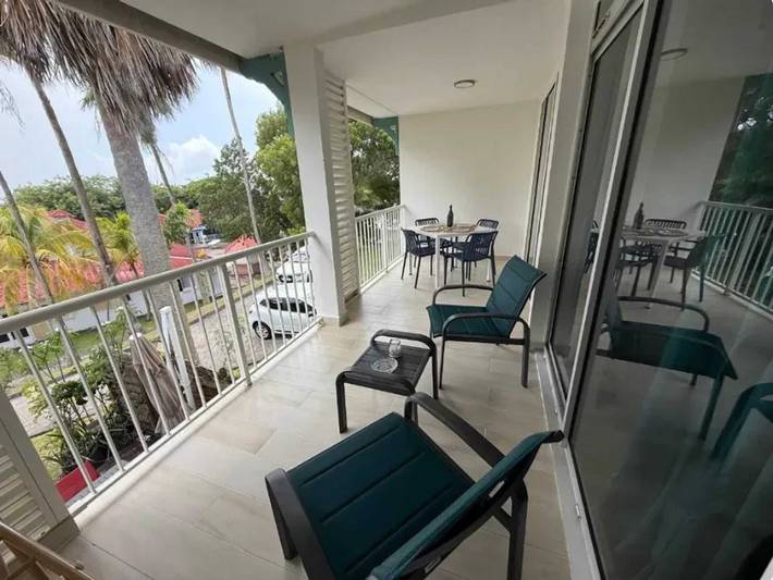 Appartement de vacances pour 4 personnes, avec balcon et piscine