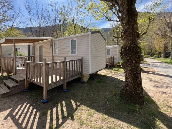 Flower Camping Saint Lambert - Mobilhome 6 personnes - Confort - TV in Millau, Parc naturel régional des Grands Causses