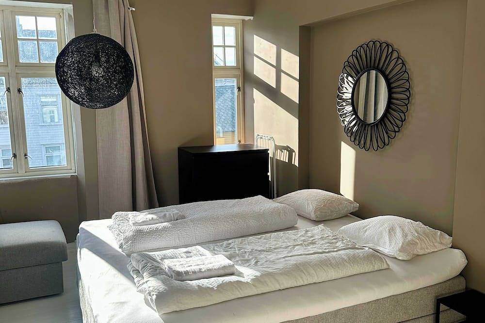 4-Bedroom Apartment w/ Free Parking in Haugesund