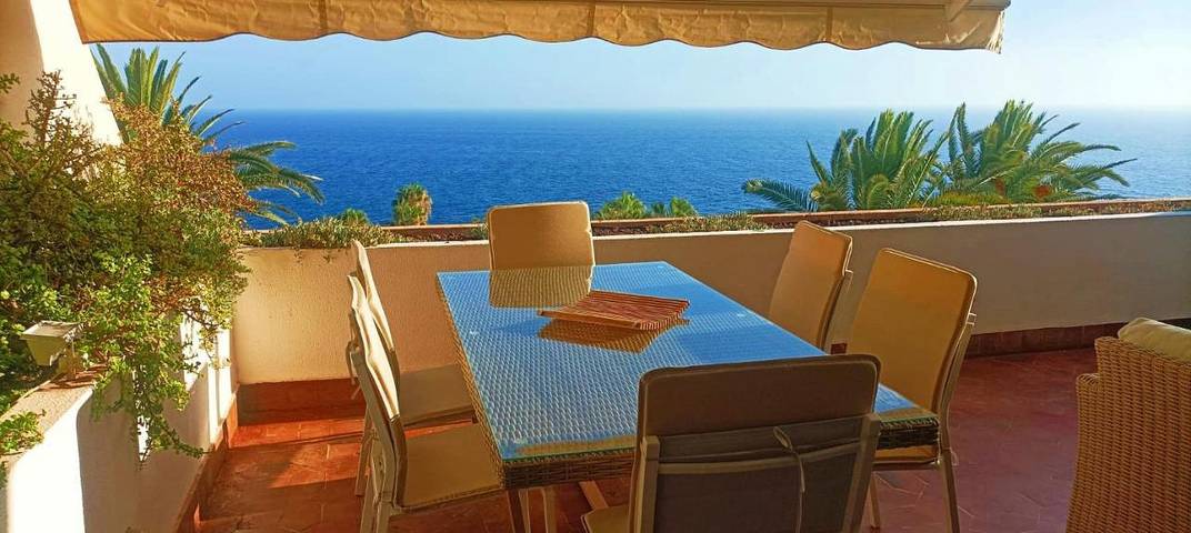 Apartamento para 6 personas, con Terraza y Piscina en Marazul