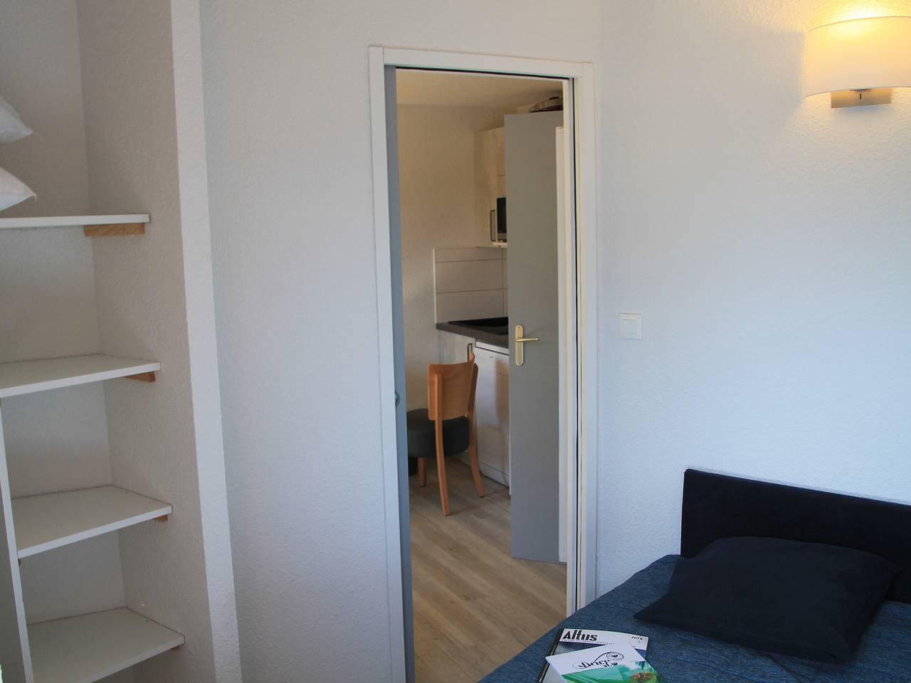 Apartamento entero, Luminoso apartamento cerca de teleférico, rincón montaña, admite mascotas in Briançon, Serre Chevalier