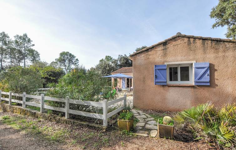 Holiday home for 6 people, with pool and garden as well as terrace - 1