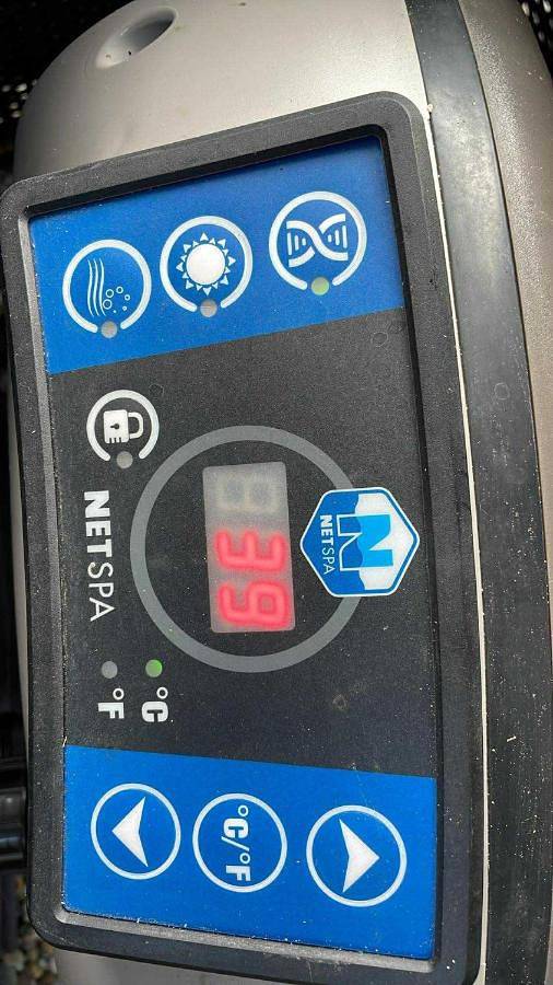 Location de vacances pour 4 personnes, avec jardin et piscine ainsi que bassin pour enfant et jacuzzi à Listrac-Médoc - 3