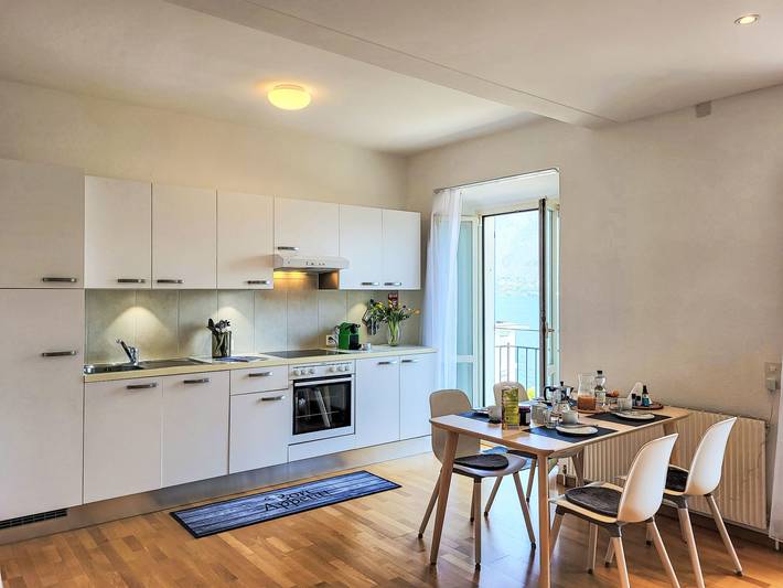 Ferienwohnung für 4 Personen, mit Terrasse und Seeblick sowie Ausblick in Brissago - 3
