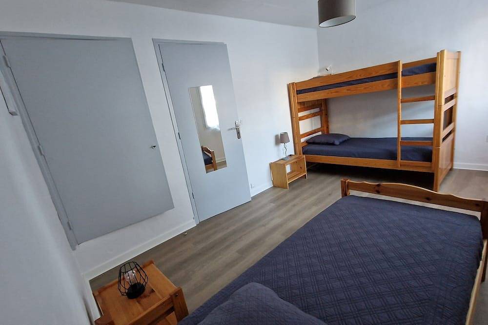 Villa 75 m2 à 50 m de la plage 5 personnes tout confort climatisation in Le Grau-du-Roi, Côte d'Améthyste