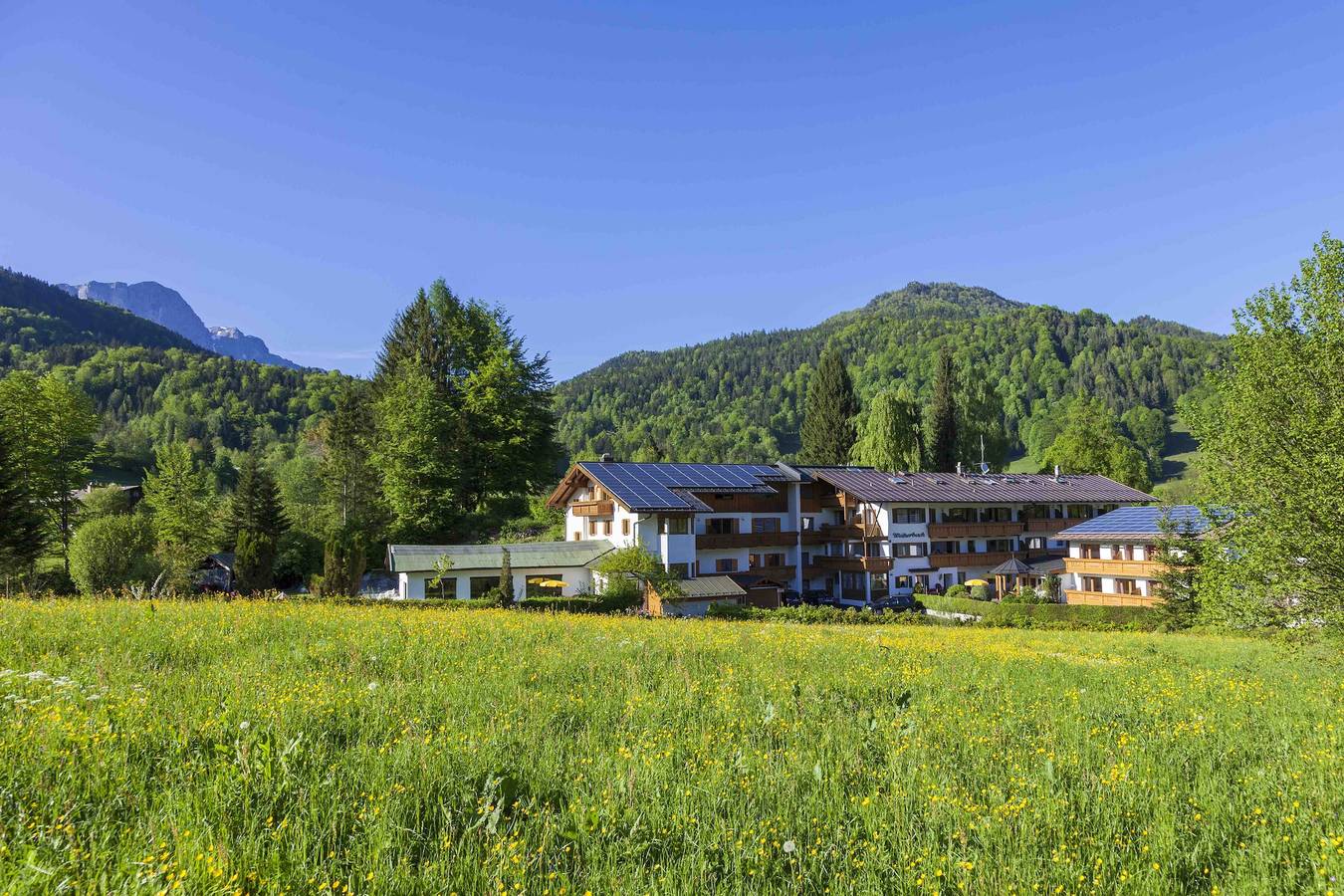 Alpenhotel Weiherbach - Doppelzimmer (Typ A) mit Dusche/Wc, Balkon in Berchtesgaden, Berchtesgadener Alpen