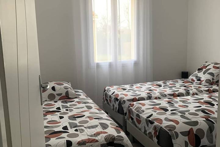 Location de vacances pour 9 personnes, avec jardin à Vendeuvre-du-Poitou - 3