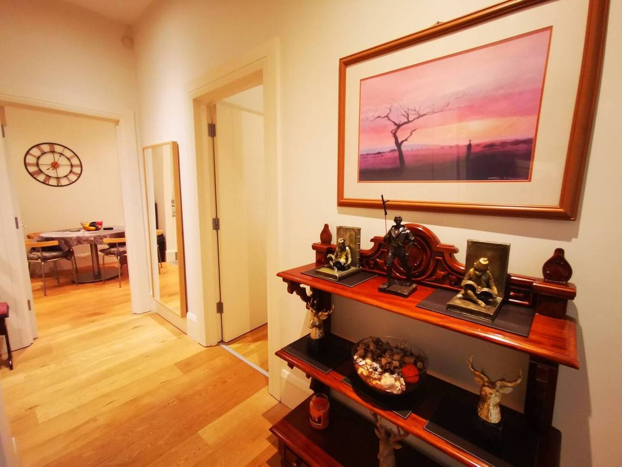 Entire apartment, 2Br Modern Luxury Loft Apartment in Belfast, County Down